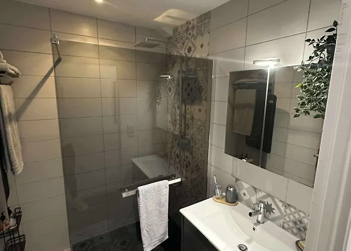 Apartamento Cocon Indépendant Dans Villa, Idéalement Situé Entre Sommières, Montpellier Et Les Plages Palavas, Carnon Baillargues