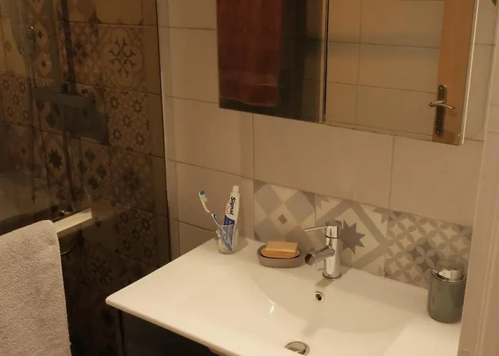 Cocon Independant Dans Villa, Idealement Situe Entre Sommieres, Montpellier Et Les Plages Palavas, Carnon 아파트 *